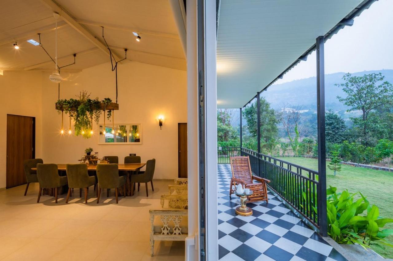 Saffronstays Turquoise Maison, Karjat Eksteriør billede